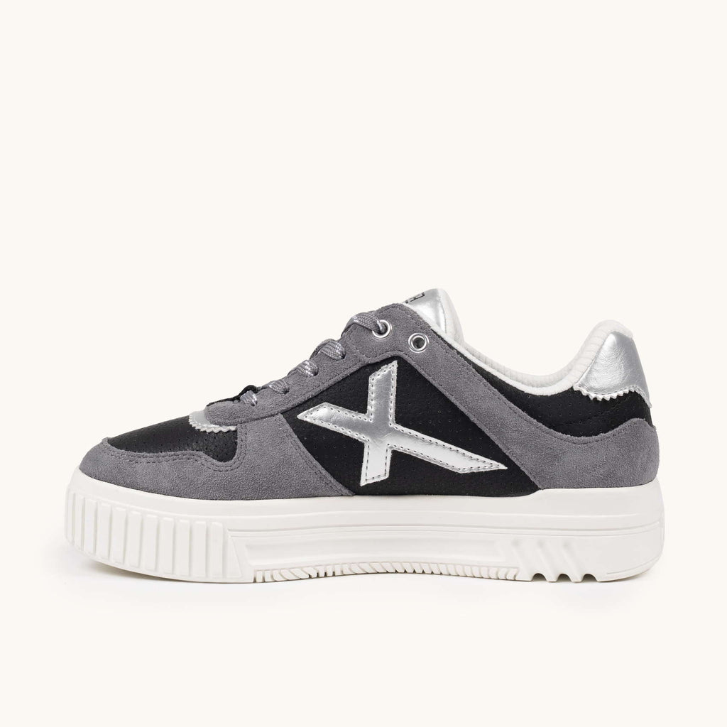 Zapatilla Mina 13